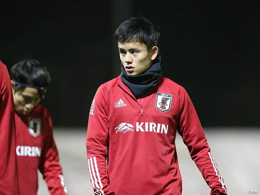 日本サッカー協会さんのインスタグラム写真 - (日本サッカー協会Instagram)「【2020.11.15 Training①📸】  メキシコ代表との一戦を控えた #SAMURAIBLUE は本日もトレーニングを行いました。  この日は新型コロナウイルスの感染チェックのためのPCR検査を選手、スタッフ全員が朝食前に行って一日がスタートしました。10月から再開した代表活動において、これまでも試合の2日前に両チーム、そして試合の際にスタジアムで業務を行うスタッフがPCR検査を行い、陰性が確認された選手、スタッフだけがスタジアムに入ることで防疫対策を行ってきました。今回の検査でも1人も陽性反応は出ず、チーム全員でメキシコ代表との一戦に臨むことになります。  🏆国際親善試合 ⌚11.18(水)5:00KO（日本時間） 🆚メキシコ🇲🇽 📺NHK BS1 ✅チームに密着した映像 #TeamCam は公式YouTubeチャンネル #JFATV で配信中📹  #daihyo #jfa #新しい景色を2022」11月16日 11時48分 - japanfootballassociation