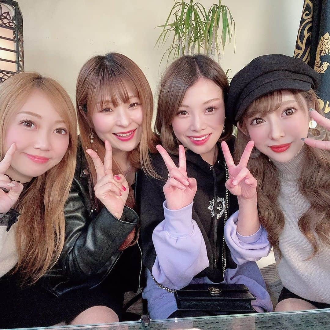 日菜あこのインスタグラム：「先週みんなでランチ行ってきました😆💕アジアンランチ美味しかった😊❤️また早くみんなで楽しい会が出来ます様に😉✨遊べる人誘ってね😉💓  #ママ#ママ友#ランチ#ママ高#横浜」