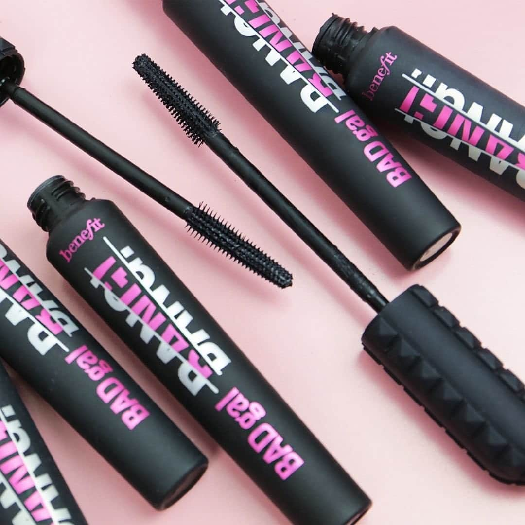 Benefit Cosmeticsさんのインスタグラム写真 - (Benefit CosmeticsInstagram)「Deal drop! 💥 Get two full-size #BADgalBANG mascaras for $26.40 (a $50 VALUE!) now at @hsn! #benefit」11月16日 12時16分 - benefitcosmetics