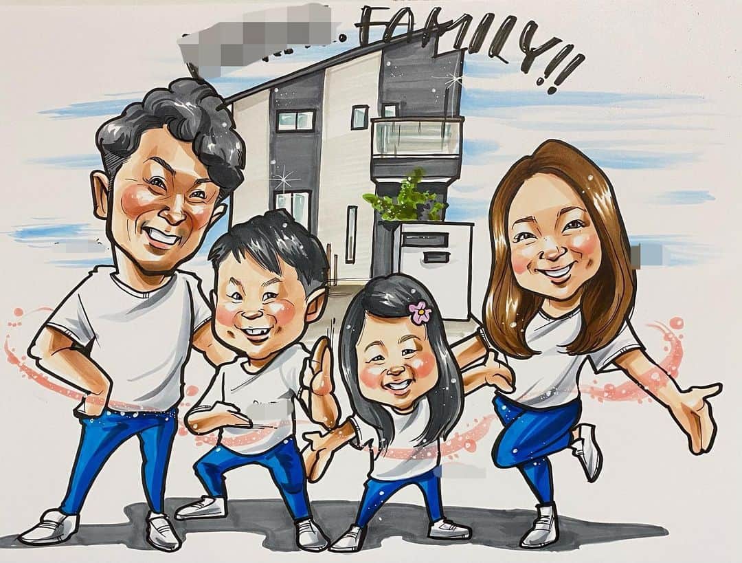 似顔絵★𝗚𝗢𝗥𝗜𝗞𝗜𝗡𝗚のインスタグラム：「. . 同じ方からの②枚目❤️ . . こちらはA3用紙にご家族みなさんをー❤️❤️ご自宅を背景に書きました🏠⭐️✨  . .  空手を習っているお兄ちゃんはポーズつけてみました❤️❤️ . . .  素敵なご依頼ありがとうございました🙇‍♀️⭐️✨  . . .  ❌❌現在は、予約受付終了してます❌❌ 。 . . .  2020年度ご予約のお客✨ 現在120番までの方へ案内中です🌟✨💕 DMの確認いただきgmailへ返信宜しくお願い致します🙇‍♀️🌟✨✨ . . . .  次回の予約応募は、2020年のご予約分を書き終える予定の 来年春から夏頃の、、、予定です。 ※あくまでも予定なので前後します🙇‍♀️ . . . .  オーダー再開の際には 人数制限あるため必ず予約ができるわけではございません。 そのことも踏まえた上で 次回ご検討いただけると嬉しいです(^^) . . また、結婚式の使用を考えてくださる方も多いです✨  前々からお伝えしていますが、 基本的に予約順に対応しているため、 近々の納期を希望される方は、 対応できないこともあるので、 あらかじめご了承ください💦 . . . . . ※今回予約が取れた方へ※ . .  写真がまだ用意できてない、入金が遅れそうなど、状況により、順番が前後することもございます‼️ あらかじめご了承ください。 。 . . . また、芸能人、キャラクターのオーダー、パロディ風オーダーはお断りしています。  芸能人については、ご本人様に直接プレゼントなどはOKです。 . . . . . . 💰料金表は過去投稿記事みてね❤💰 . . . . . ➡️ハッシュタグ⇨ goriking117料金表2019⬅️ . . ✨✨✨✨✨✨✨✨✨✨✨✨✨✨✨✨ @by.goriking のアカウントでは、 過去書かせて頂いたお客様方からの、 似顔絵のその後のお写真をいただき、 投稿しております^ - ^❤️❤️ 玄関に飾ってある似顔絵、 渡した瞬間のお写真、 ご本人とのお写真などなど💕 いろんな場面でのお写真お待ちしております^ - ^✨⭐️ . . . .  #似顔絵#pencildrawing#drawing#pencil#illust#painting#art#artwork#絵描きさんと繋がりたい#似顔絵師#gorikingの似顔絵屋さん#仲良し家族#子供のいる暮らし#お洒落#可愛い#男の子#女の子#兄妹#kidsgirl #girl#空手#brothers#boy#kids#kids_japan#comicart#anime#animeart#comicartist#animejapan」