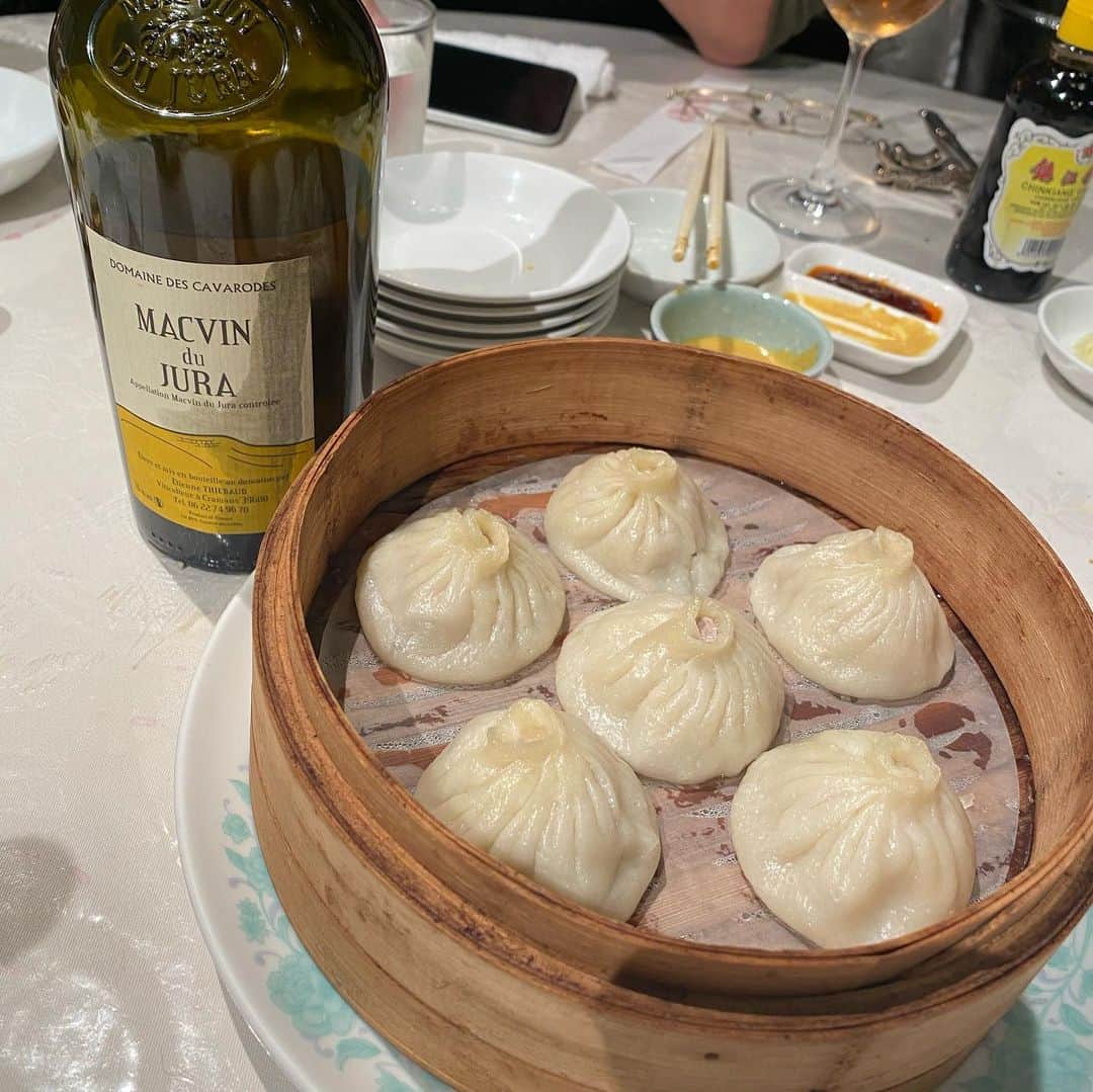 植村麻由さんのインスタグラム写真 - (植村麻由Instagram)「昨日🍷美味しいワイン持ち寄って美味しい中華を食べる会🥢月2でお願いしたい」11月16日 13時08分 - oeufmayu