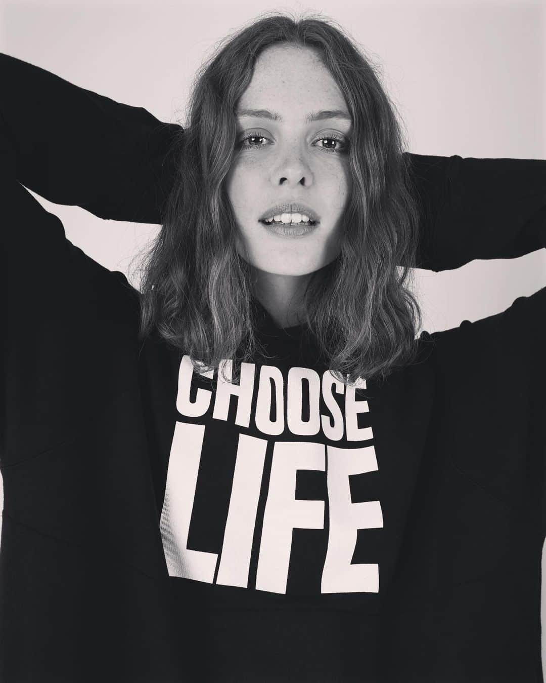 のインスタグラム：「#katharinehamnett #katharinehamnettlondon #chooselife #chooselove #organiccotton #streetwear #sustainablefashion #hoodie #buynowwearforever」
