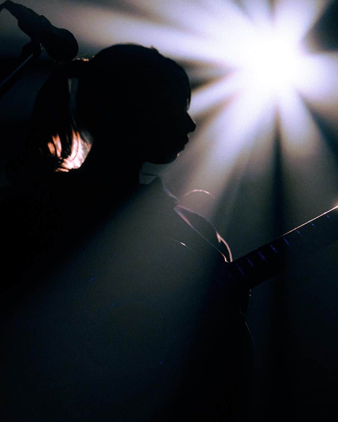 竹内アンナさんのインスタグラム写真 - (竹内アンナInstagram)「ㅤㅤㅤㅤㅤㅤㅤㅤㅤㅤㅤㅤㅤ ------------------------------------ ㅤㅤㅤㅤㅤㅤㅤㅤㅤㅤㅤㅤㅤㅤㅤㅤㅤㅤㅤㅤㅤㅤㅤㅤㅤㅤ 【🎊追加公演決定🎊】 ㅤㅤㅤㅤㅤㅤㅤㅤㅤㅤㅤㅤㅤ ライブまだまだやりたいねんと叫んでいたらハッピー、 ほんまに決まりました。 ㅤㅤㅤㅤㅤㅤㅤㅤㅤㅤㅤㅤㅤ ㅤㅤㅤㅤㅤㅤㅤㅤㅤㅤㅤㅤㅤ 12/19(土) @ 恵比寿 The Garden Hall ㅤㅤㅤㅤㅤㅤㅤㅤㅤㅤㅤㅤㅤ 1st Album  Release Tour『MATOUSIC』at THANKS ㅤㅤㅤㅤㅤㅤㅤㅤㅤㅤㅤㅤㅤ ㅤㅤㅤㅤㅤㅤㅤㅤㅤㅤㅤㅤㅤ また約束が一つ増えて嬉しい。 ツアーは終わらない、終わらせないっ 待ってます！ ㅤㅤㅤㅤㅤㅤㅤㅤㅤㅤㅤㅤㅤ ㅤㅤㅤㅤㅤㅤㅤㅤㅤㅤㅤㅤㅤ takeuchianna.com/live/ ㅤㅤㅤㅤㅤㅤㅤㅤㅤㅤㅤㅤㅤ ㅤㅤㅤㅤㅤㅤㅤㅤㅤㅤㅤㅤㅤ Photo by (@shin_ishihara ) #MATOUSICtour ㅤㅤㅤㅤㅤㅤㅤㅤㅤㅤㅤㅤㅤ ㅤㅤㅤㅤㅤㅤㅤㅤㅤㅤㅤㅤㅤ ------------------------------------」11月16日 23時31分 - annasingguitar