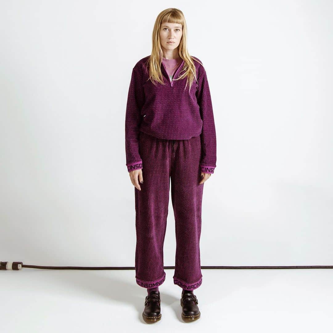 サキャスティックさんのインスタグラム写真 - (サキャスティックInstagram)「@insomniacltd FALL 2020  Stockton Half Zip Rose Custom heavyweight houndstooth jacquard knit velour fabric, half zip detail, custom logo knit ribbing at collar and cuffs.  Stockton Pant Rose Custom heavyweight houndstooth jaquard knit velour fabric, elastic waistband with custom logo drawstring closure, custom logo knit ribbing at bottom leg.」11月16日 23時48分 - paultbythesea