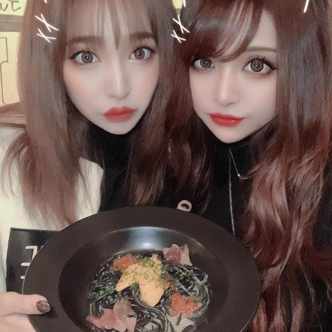 桜井莉菜さんのインスタグラム写真 - (桜井莉菜Instagram)「うにうにうに💓 @kanaxxy_0421 と カラオケからの ウニウニウニ😍 とにかくウニ三昧❤️ 🖤 @uniholic_roppongi 🖤 やっぱりウニ最強🤤💓  #六本木#六本木グルメ#ウニ#ウニホリック」11月16日 15時48分 - rina__sakurai