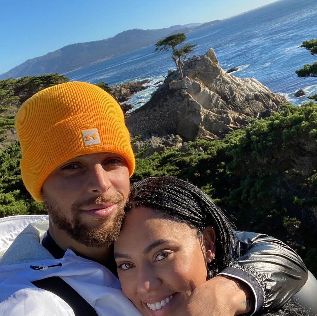 ステフィン・カリーさんのインスタグラム写真 - (ステフィン・カリーInstagram)「Bout as adventurous as we usually like to be....love living life with you!」11月16日 15時52分 - stephencurry30