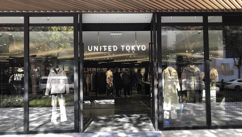 谷正人さんのインスタグラム写真 - (谷正人Instagram)「今週は国内外合わせて5店舗オープンします。 まずは本日、UNITED TOKYO上海店がオープンします。北京に続き、中国本土、2店舗目です。 上海の新天地エリアになります。 上海店OPENを記念して中国の人気俳優ウィリアム氏が手掛けるブランド「CANOTWAIT_™」とのコラボレーションアイテムをユニセックスで発売いたします。 #unitedtokyo #unitedtokyoshanghai  #williamchanwaiting  #cannotwait」11月16日 16時37分 - masato_tani