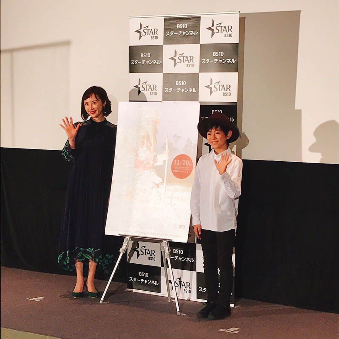 山口もえさんのインスタグラム写真 - (山口もえInstagram)「🎬「家なき子　希望の歌声」のトークイベントに少年レミの吹替を担当した熊谷俊輝くんと出席してきました💕  フランス児童文学の名作が 実写映画化になった今回の作品は 青少年に観てもらいたい映画として 東京都推奨映画に選ばれています。  少年レミが人生に翻弄されながらも ひたむきに生きる姿は こどもだけでなく・・・ おとなの心にも響くものがたくさんあると思います。  こんなおとなになりたくない こんなおとなになりたい こんなおとなと出逢いたいな・・・ 良きも悪きも色々なおとながでてきます。笑 吹替版の熊谷くんの少年レミがとてもステキでした👏👏👏 是非お楽みください♡ 11月20日〜　全国で公開です🎥  #家なき子#映画#フランス#cinema  #風景 が美し過ぎて・・・ #南フランス に行きたくなるよ💕 #🎥#東京都推奨映画」11月16日 17時10分 - moe_yamaguchi0611
