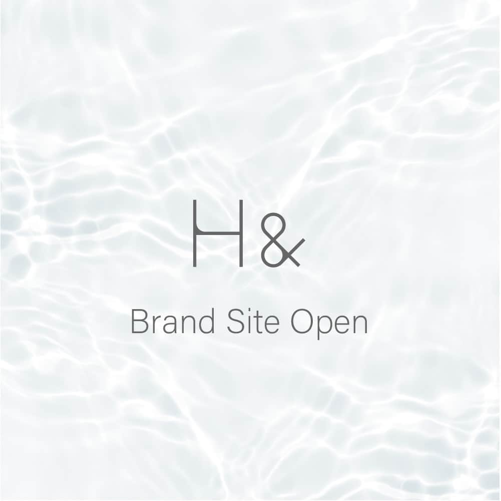 suisosumのインスタグラム：「H&〔アッシュアンド〕のブランドサイト本日OPEN！同時にコスメ＆ビューティラインが新発売！！ぜひサイトをご覧くださいませ！https://h-and-beauty.jp  ＃H&#アッシュアンド #水素水入浴剤 #水素美容  #水素ヘッドスパトリートメント #水素フェイスマスク  #水素#入浴剤#美容好きな人と繋がりたい #美魔女#炭酸水 #ダイエット #お風呂 #bathtime #水素風呂 #おふろ #温活 #冷え性  #乾燥肌 #アトピー #敏感肌 #敏感肌スキンケア #水素入浴剤 #おうち時間#ヘッドスパ #トリートメント #保湿肌 #ヒト幹細胞」