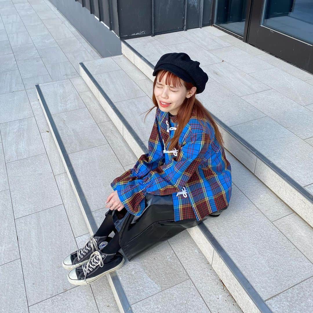 瀬戸あゆみさんのインスタグラム写真 - (瀬戸あゆみInstagram)「自称・眩しがり屋さん。  #dearsisterhood  #ayumi_outfit」11月16日 17時30分 - setoayumi