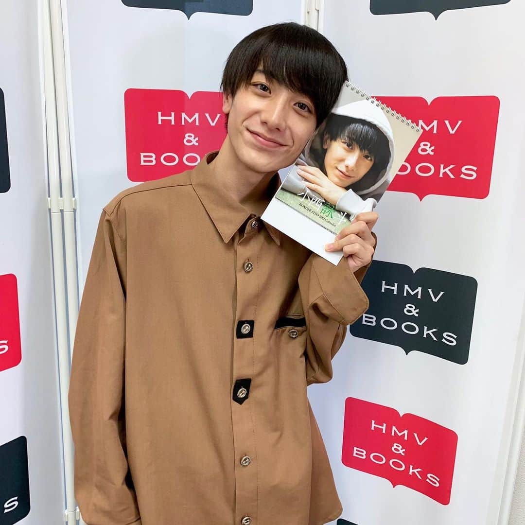 小西詠斗のインスタグラム：「昨日は、カレンダー発売オンラインイベント ありがとうございました😊 皆さんとお話できてとっても楽しかった〜！  カレンダーは引き続き発売しておりますので、是非！📅」