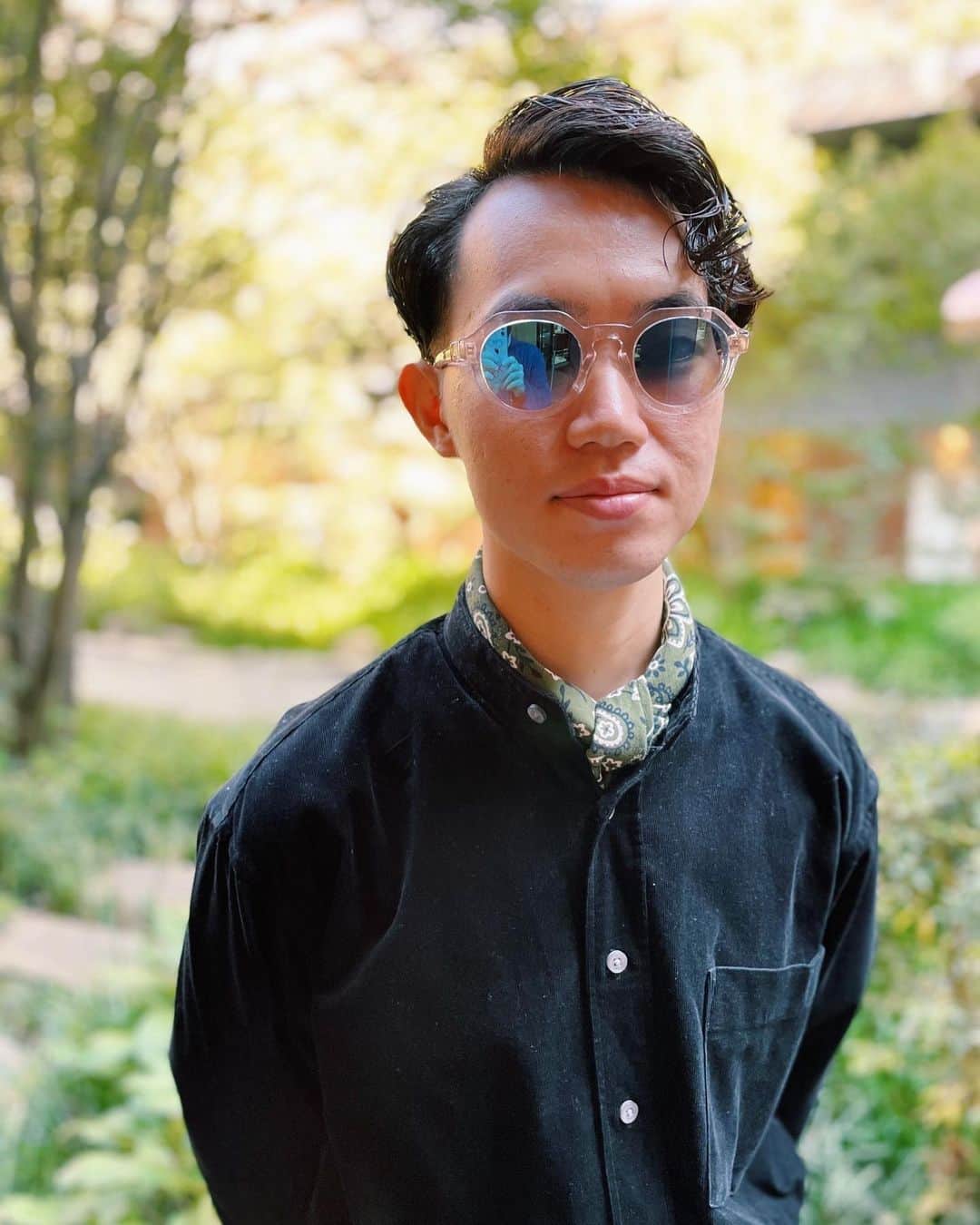 のインスタグラム：「【Today's SNAP】  KYOTO staff: Okutani  ROBERT MARC NYC Mod.5011  #kyotookutani #eyewear @robertmarcnyc  #staffsnap  #staffphoto #メガネ人 #ootd  #ootdfashion #fashion #snap #store  @globespecs_official  #tokyo  #opticalstore #wholesalebrand  #ahlem #anneetvalentin  #gernotlindner #globespecs  #lescalunetier  #lunor #dianetaylor #laloop #robertmarcnyc」
