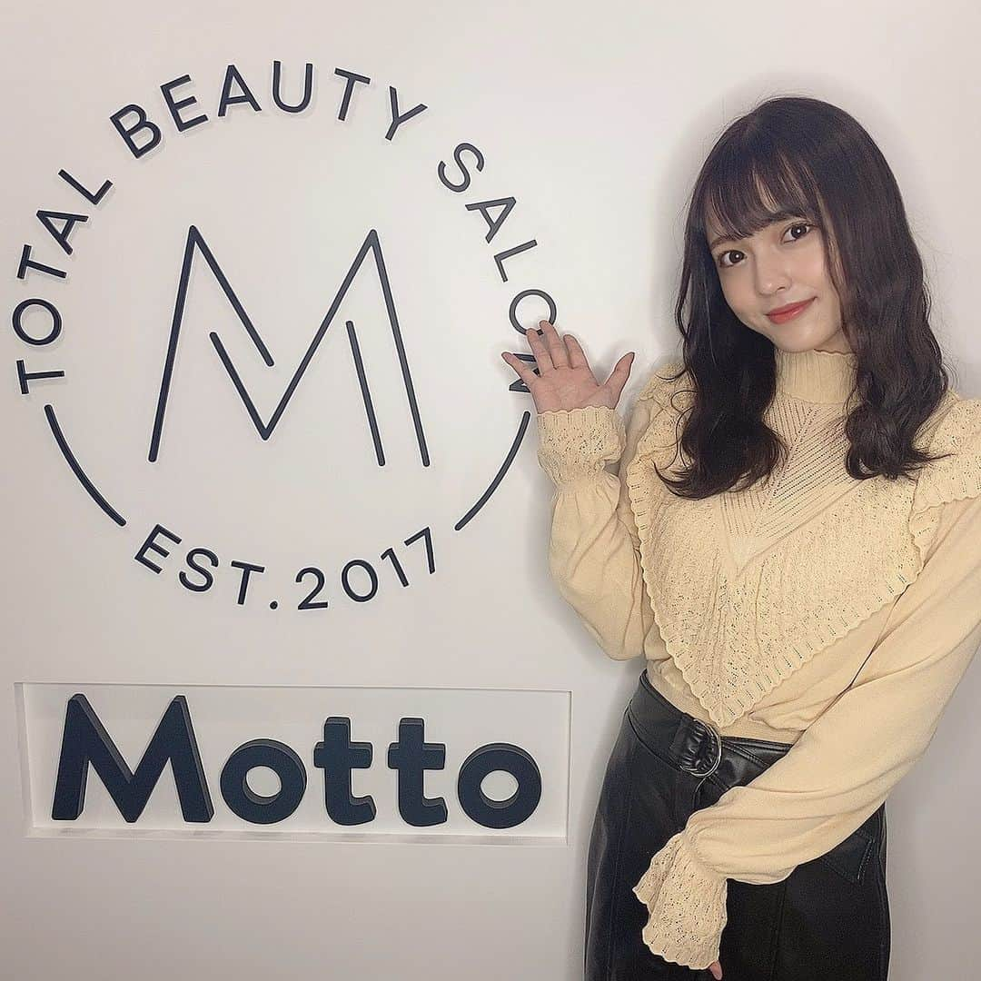 由良朱合さんのインスタグラム写真 - (由良朱合Instagram)「いつも東京に行った時にお世話になっているサロンmottoさん！！広島にも店舗ができて嬉しい😣💕💕 めちゃくちゃ丁寧な施術で、ちょっと痛いくらいマッサージもしてくれて、毎度大満足です💆‍♀️ これからは広島でも受けれるから嬉しい‪( •̥ ˍ •̥ )‬   #motto#motto広島#ニキビ#フェイシャル#エステ#エステサロン#広島#広島エステ#小顔矯正#広島小顔 #instagood #instalike #instagram #japanesegirl #gravure#photography #flowers #fff #셀카#뷰티스타그램#셀카그램#좋아요#팔로우 #粉我」11月16日 17時58分 - yura0312akari