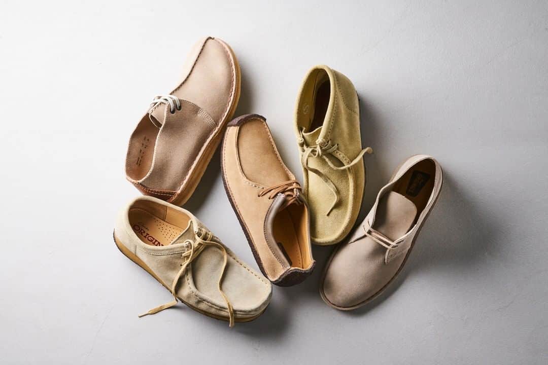 のインスタグラム：「【更新】knowbrand magazine ひどく不確かな時代だからこそ、長い歴史を乗り越えてきた老舗の傑作と新しい一歩を踏み出したい。 今、僕らの足に馴染む“英国”のラバーソール 〈Clarks クラークス〉を深掘る。  ハイライト「magazine」よりぜひご覧ください。  #セカンドストリート #セカスト #2ndstreet #リユース #reuse #ユーズド #used #古着 #ブランド古着 #knowbrandmagazine #fashion #culture #clarks #クラークス #ラバーソール」