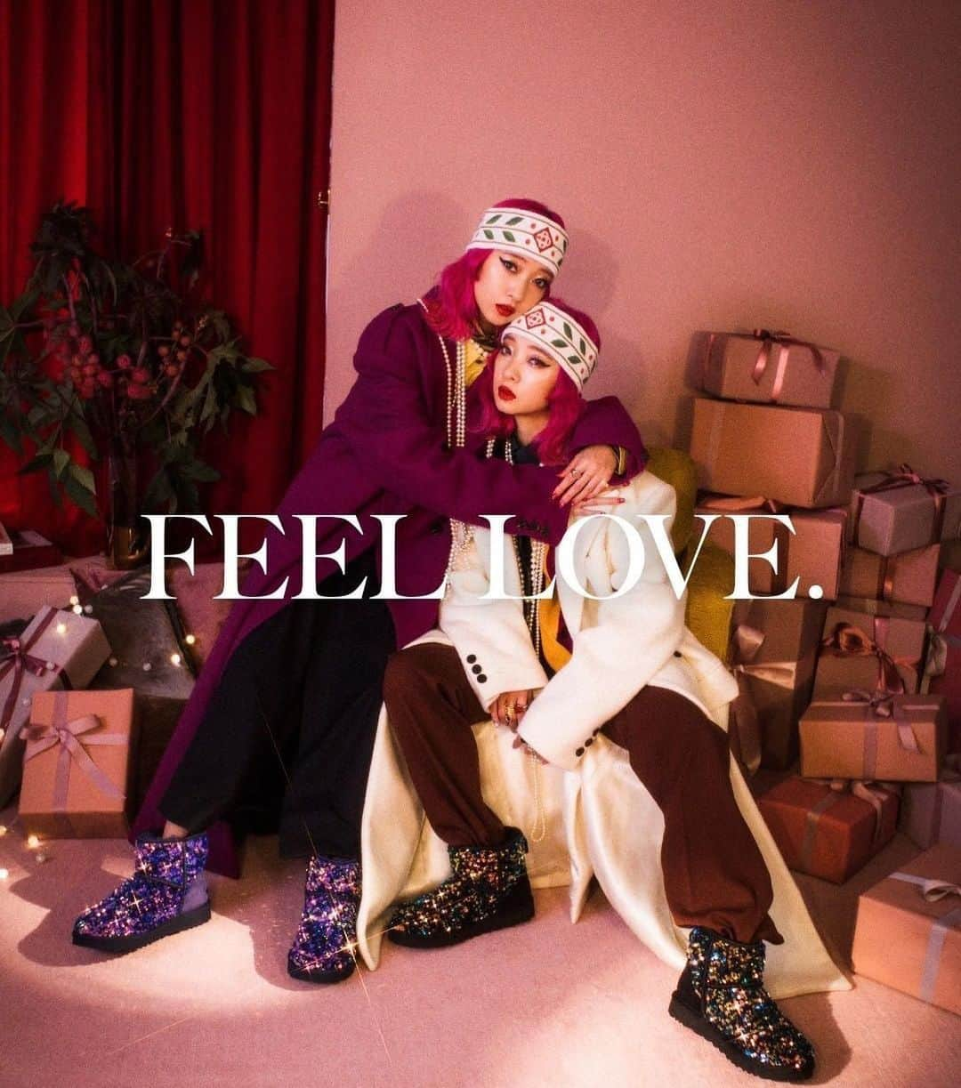 AYAさんのインスタグラム写真 - (AYAInstagram)「UGG Holiday Campaign🎄💖  "FEEL LOVE"🌹  @UGGJAPAN #FEELUGG #UGGブーツ  Photo @marco149  Hairmake @katohairmake  Styling @mariehiguchi  Casting @okapop @sayakoji_m」11月16日 18時33分 - ayaxxamiaya