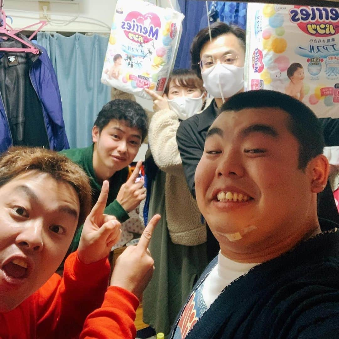 がんばる太郎のインスタグラム：「昨日はシロクマズ家、第一子おめでたお祝い会をしました！🎉 健康に産まれてくるといいなぁ💕」