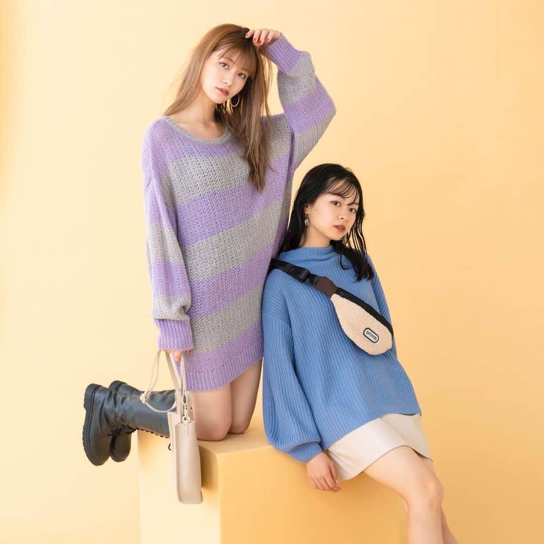 のインスタグラム：「発売中のPopteen12月号ではオトナ見えするプチプラコーデを提案💜 めるるはダボっとルーズに♡リコリコはシンプル無地ニットでおしゃれ度をUPしたよ✨  #生見愛瑠#めるる#莉子#リコリコ#トレンド#コーデ#プチプラ#カジュアル#シンプル#BIG#ニット」