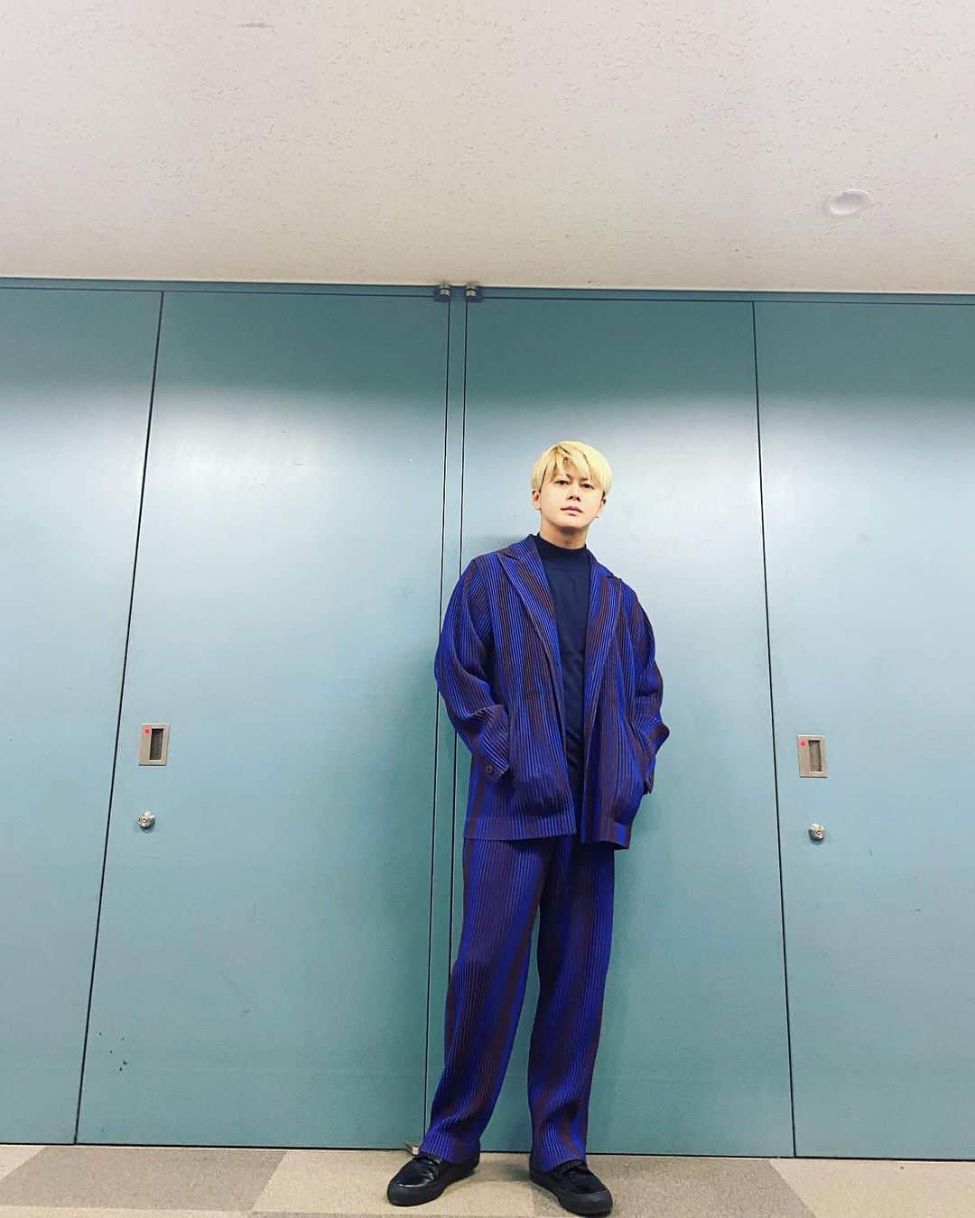 山田親太朗のインスタグラム：「@hommeplisse_isseymiyake」
