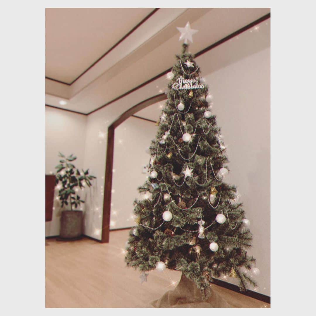 萩中ユウさんのインスタグラム写真 - (萩中ユウInstagram)「🎄🎁💝  #パパ頑張りました #クリスマスツリー  #xmastree」11月16日 19時14分 - yu_haginaka