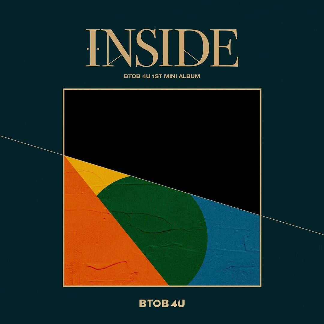 のインスタグラム：「Our album is out guys!!!! Check out the MV and the album please!  앨범 드디어 나왔어요!! 많이 들어주세요! 뮤비도 많이 봐주세요!」