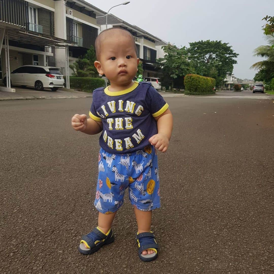 デビー・スサントのインスタグラム：「Pacar nya mama 😘💖」
