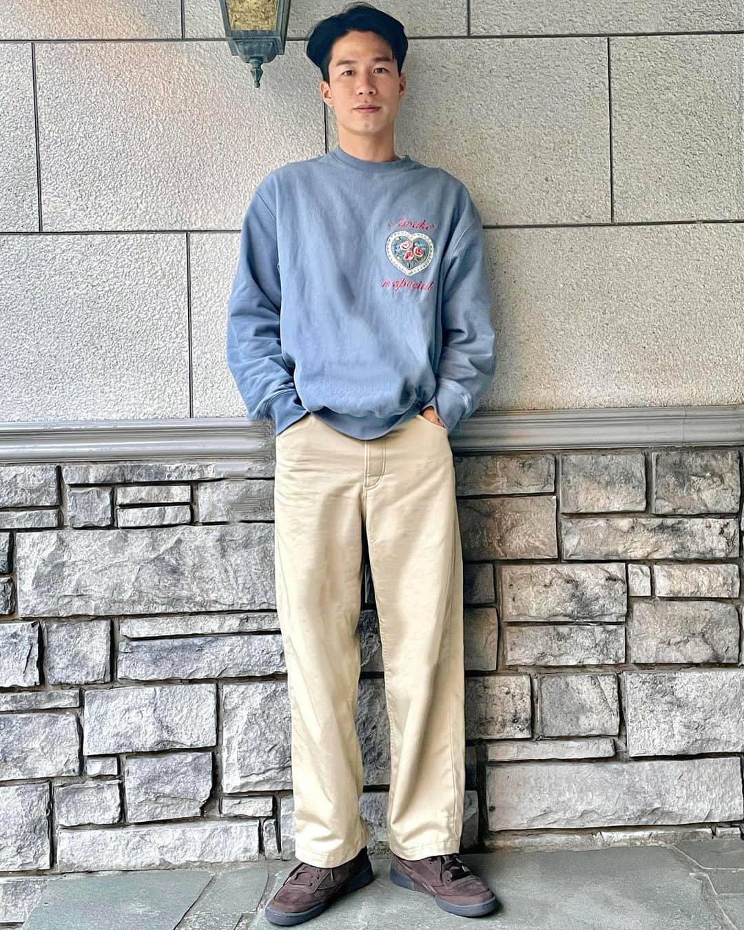 のインスタグラム：「It's been a beautiful day🌞 #outfit #awake #adsum #reebokclassic #reebok #clubsarcasm #この靴めちゃくちゃかわいいけど靴下汚れる」