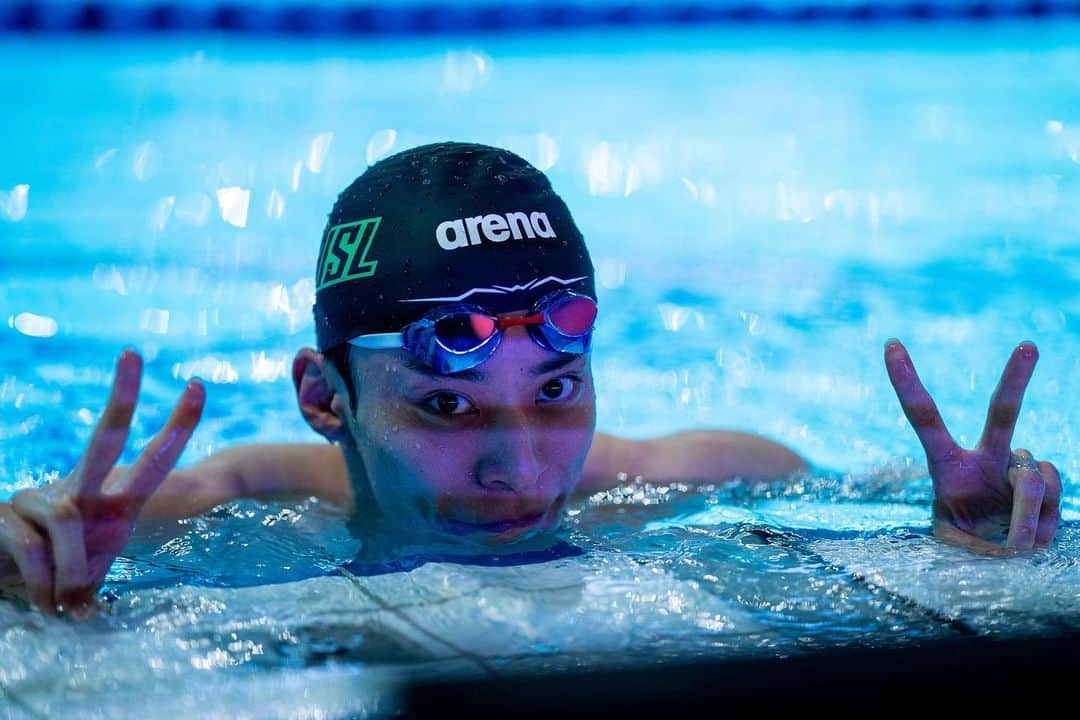 入江陵介さんのインスタグラム写真 - (入江陵介Instagram)「Thank you so much @iswimleague  and my best team @tokyofrogkings 🐸 . . 国際水泳リーグISLが終わりました。残念ながらチームとして決勝に進むことが出来ませんでしたが、素晴らしい経験が出来ました。パンデミックの中で行われた大会ではありましたが、感染対策がしっかりととられており、ルールを守りながら安心しながら生活をすることが出来ました。関係者の皆様に本当に感謝致します。 . . 水泳の新しい可能性を感じました。このチームに誘って頂き、キャプテンに任命して頂いた @kosuke5890 ありがとうございました！ 明日帰国します🇯🇵 . . #tokyofrogkings #isl #thankyouisl #thankyouhungary  . . Thank you always great photos 📸 @mike2swim @minekasapoglu」11月16日 19時51分 - ryosuke_irie