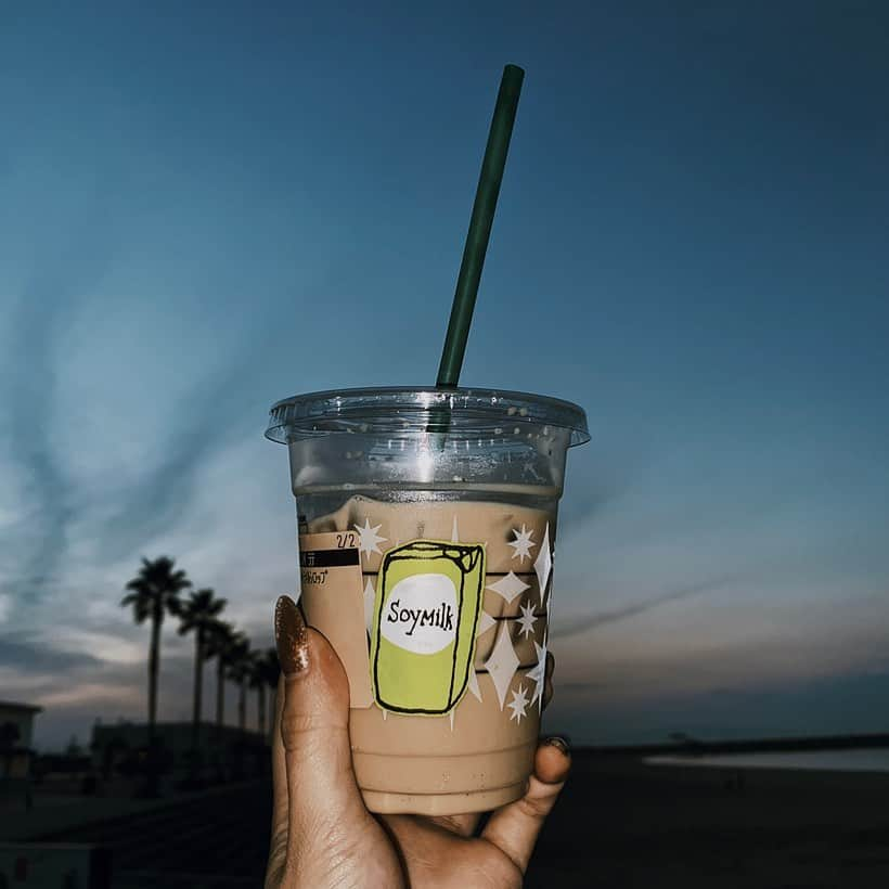 樽井みかさんのインスタグラム写真 - (樽井みかInstagram)「・ ・ STARBUCKS ソイラテ ★ 初めてソイラテ飲んだけど 豆乳やからカロリー低いし美味しいからこれからコレに決めた ・ ・ #キャラメルシロップ追加」11月16日 20時08分 - miiica_home