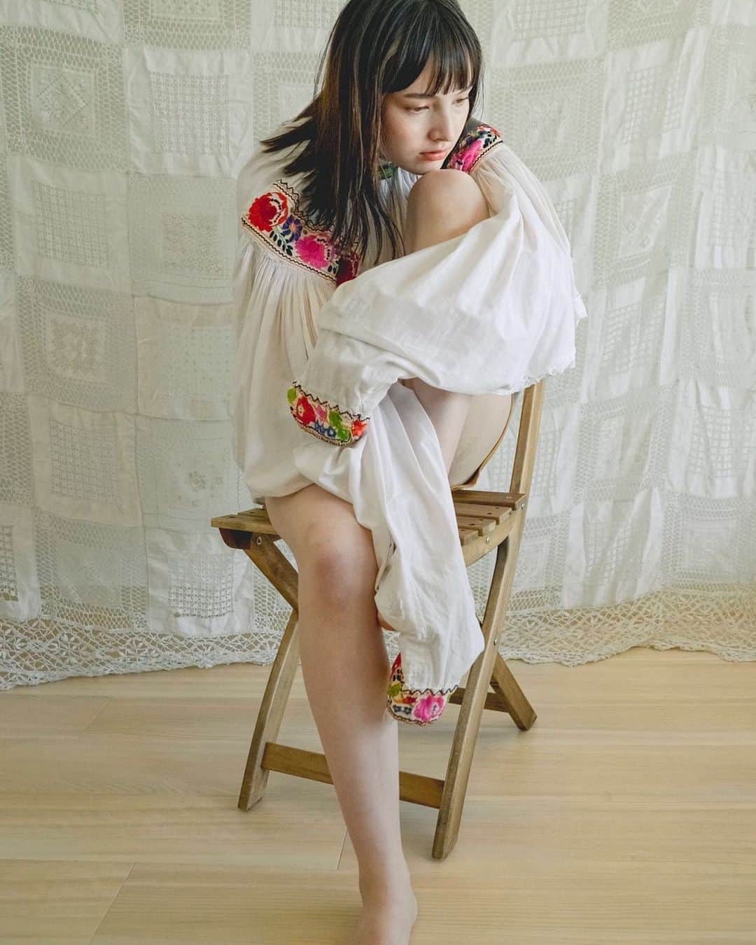 のインスタグラム：「.﻿ 👗　@_nude_vintagecloset_ ﻿ photo @inamuramasaya  hair make @sleeping0mihoc ﻿ ﻿ #hairmake #hairstyle #vintagestyle」