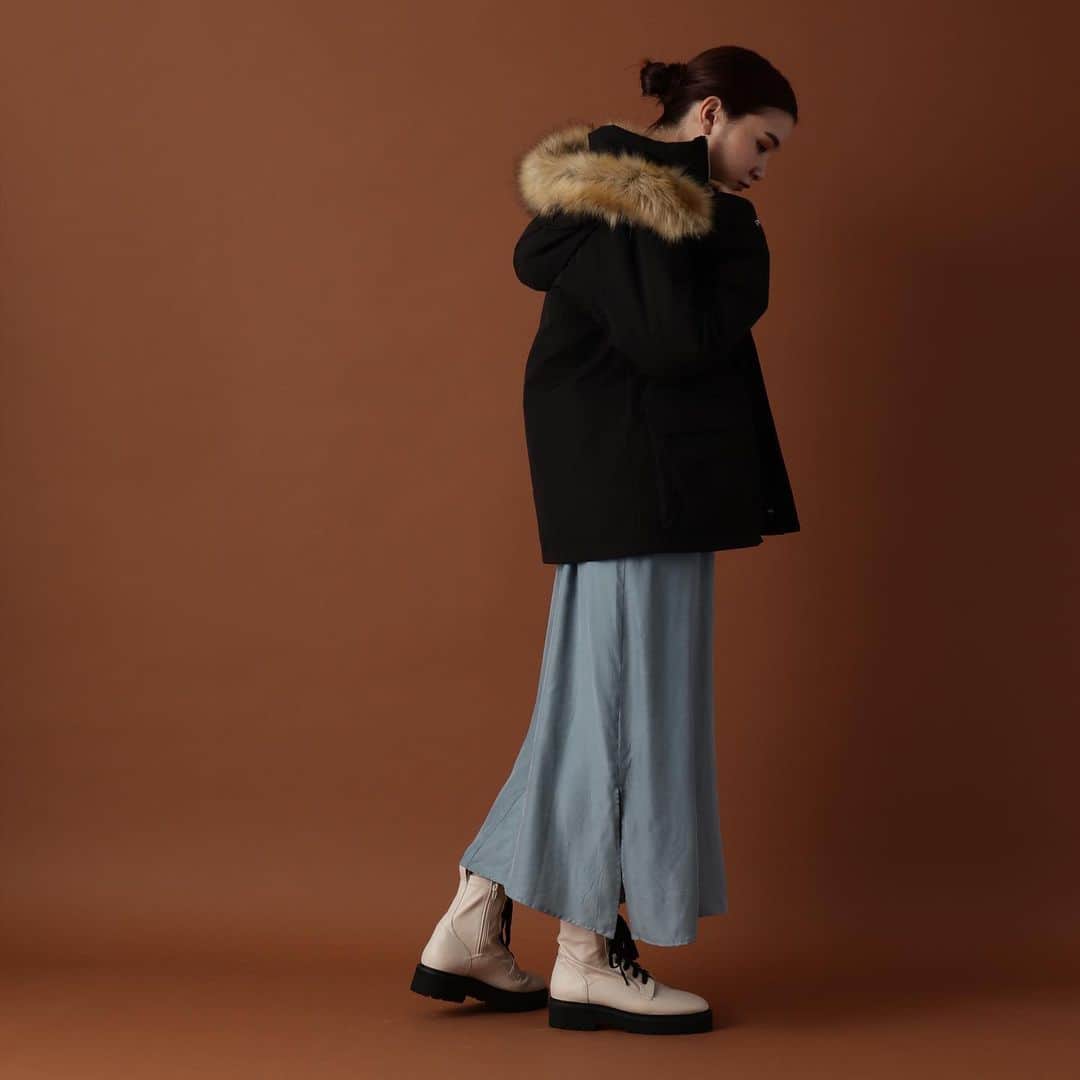 ozoc_officialのインスタグラム：「【2020 WINTER OUTER CATALOG】﻿ ﻿ ……………………………………………………﻿ ﻿ いよいよ冬本番。今年はどのアウターにする？？﻿ ﻿ ◾︎カジュアルな3wayの中綿ブルゾンは、華奢なキャミワンピでバランスをとって﻿ ﻿ ……………………………………………………﻿ ﻿ ﻿ ﻿ #OZOC #オゾック﻿ ﻿ #coordinate #ファッション　#コーディネート #コーデ #大人カジュアル #カジュアルコーデ #大人かわいい #ootd #code #outfit #fashion #きょコ #リラックスコーデ #autumn #今日のコーデ　#着回しコーデ　#アウターコーデ #秋冬コーデ　#コート #冬コーデ　#冬服コーデ」