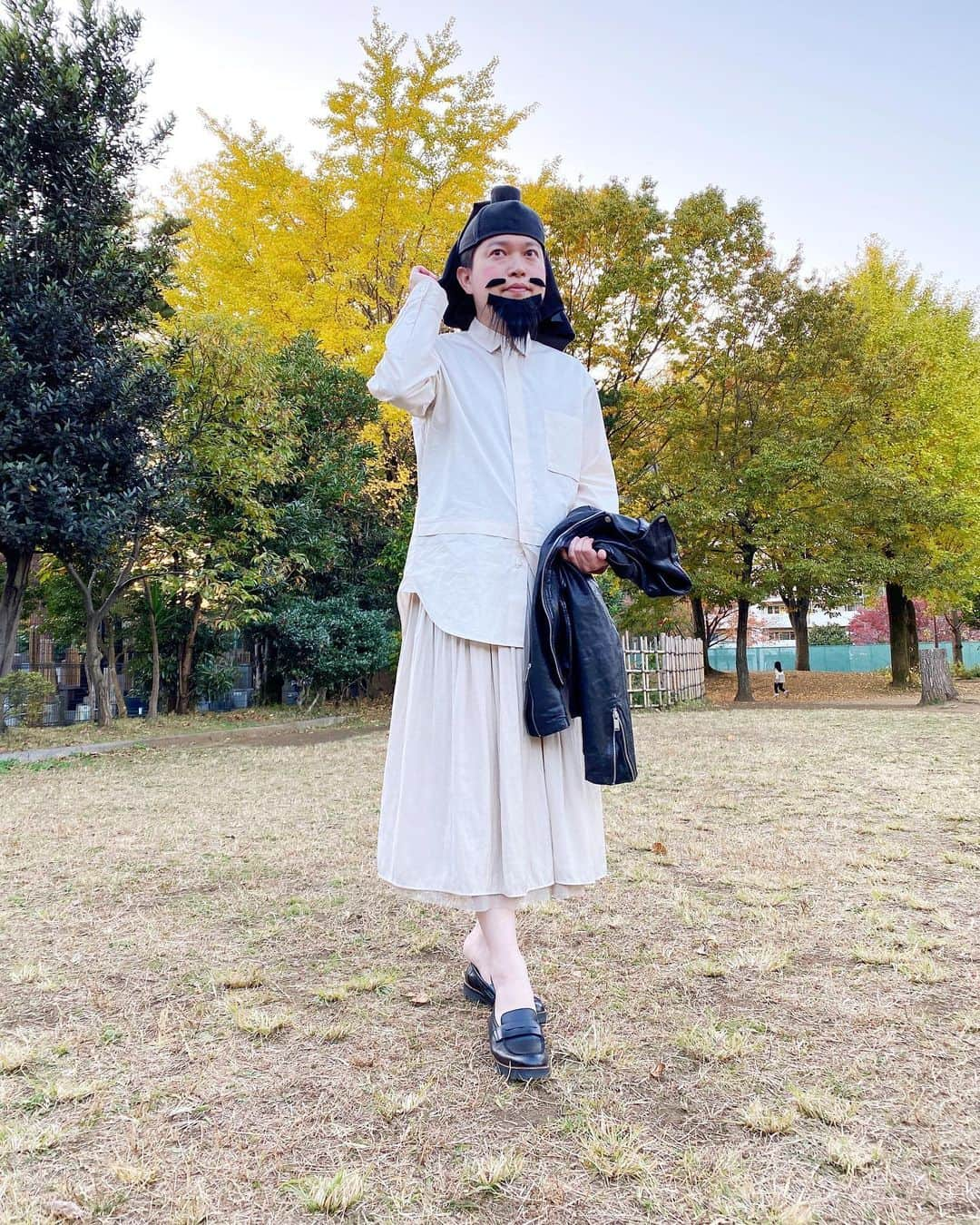 脳みそ夫さんのインスタグラム写真 - (脳みそ夫Instagram)「聖徳太子だって【UNIQLO +J】でコーディネートするっつーの！ . 似合ってるかなー？ . このコーデ太子的にはすっごい気に入ってます！ . さすが世界的有名デザイナー【隋ルサンダー】！ . 購入品&コーディネート紹介はYouTubeにあります . プロフィールから飛べるのでぜひ見てくださーい . #OL聖徳太子 #聖徳太子 #脳みそ夫 #ユニクロ　#UNIQLO #ジルサンダー #jilsander #秋冬コーデ #売り場は乱おきてた」11月16日 20時49分 - nou_misoo