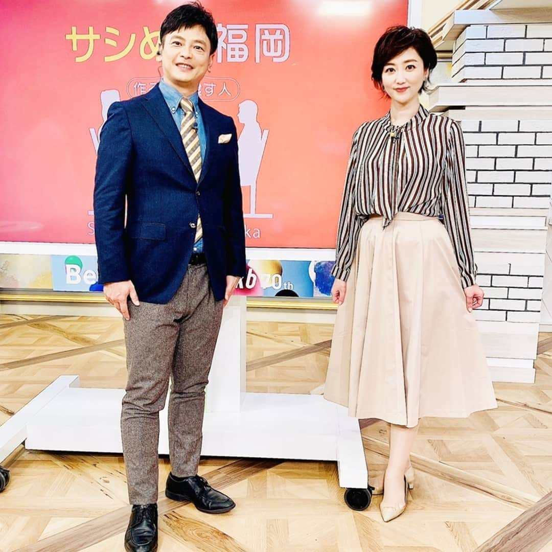 池尻和佳子さんのインスタグラム写真 - (池尻和佳子Instagram)「今日の衣装でした🍀  「サシめし福岡」は、いつも本当に美味しそう‼️‼️  糸島の豆腐専門店『酒瀬川』を紹介しましたm(._.)m行きたいな～🤗  #衣装#今日#lycka#サシめし#福岡 #豆腐#とうふ家酒瀬川 #spicchi#薬院#さけみゆみ さん #スタイリスト#styling#月曜日 #タダイマ#rkb#アナウンサー #田畑竜介#池尻和佳子」11月16日 20時54分 - wakako_ikejiri_rkb