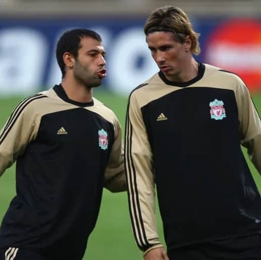 フェルナンド・トーレスのインスタグラム：「Enhorabuena por una carrera para estar más que orgulloso . Fue un placer luchar contigo, gracias por todo @mascherano14   Congratulations on a career to be more than proud of.  It was a pleasure to fight by your side ,thanks for everything @ mascherano14」