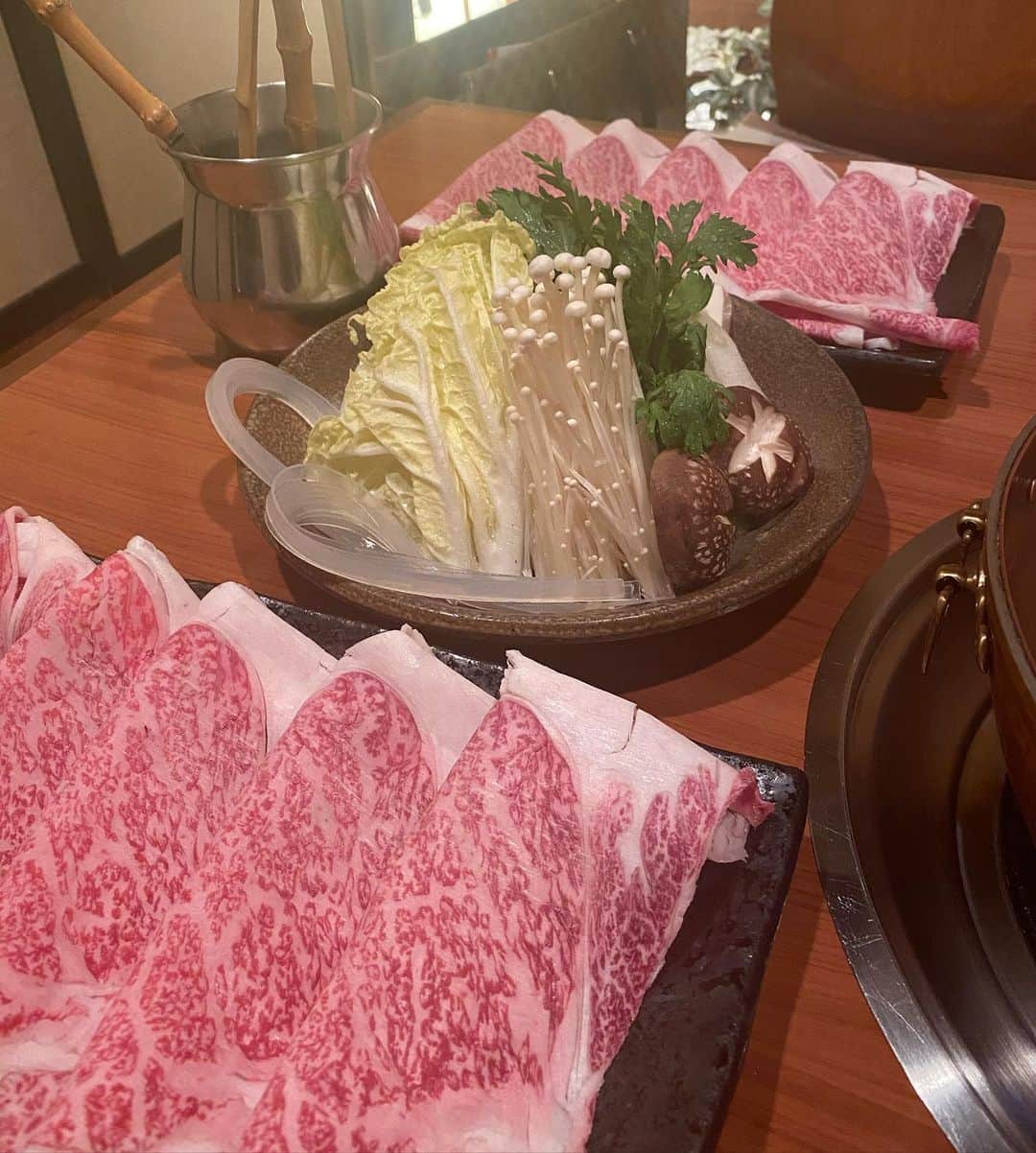 岩本和子さんのインスタグラム写真 - (岩本和子Instagram)「久々にお肉食べましたー✨」11月16日 21時12分 - kazuko002001