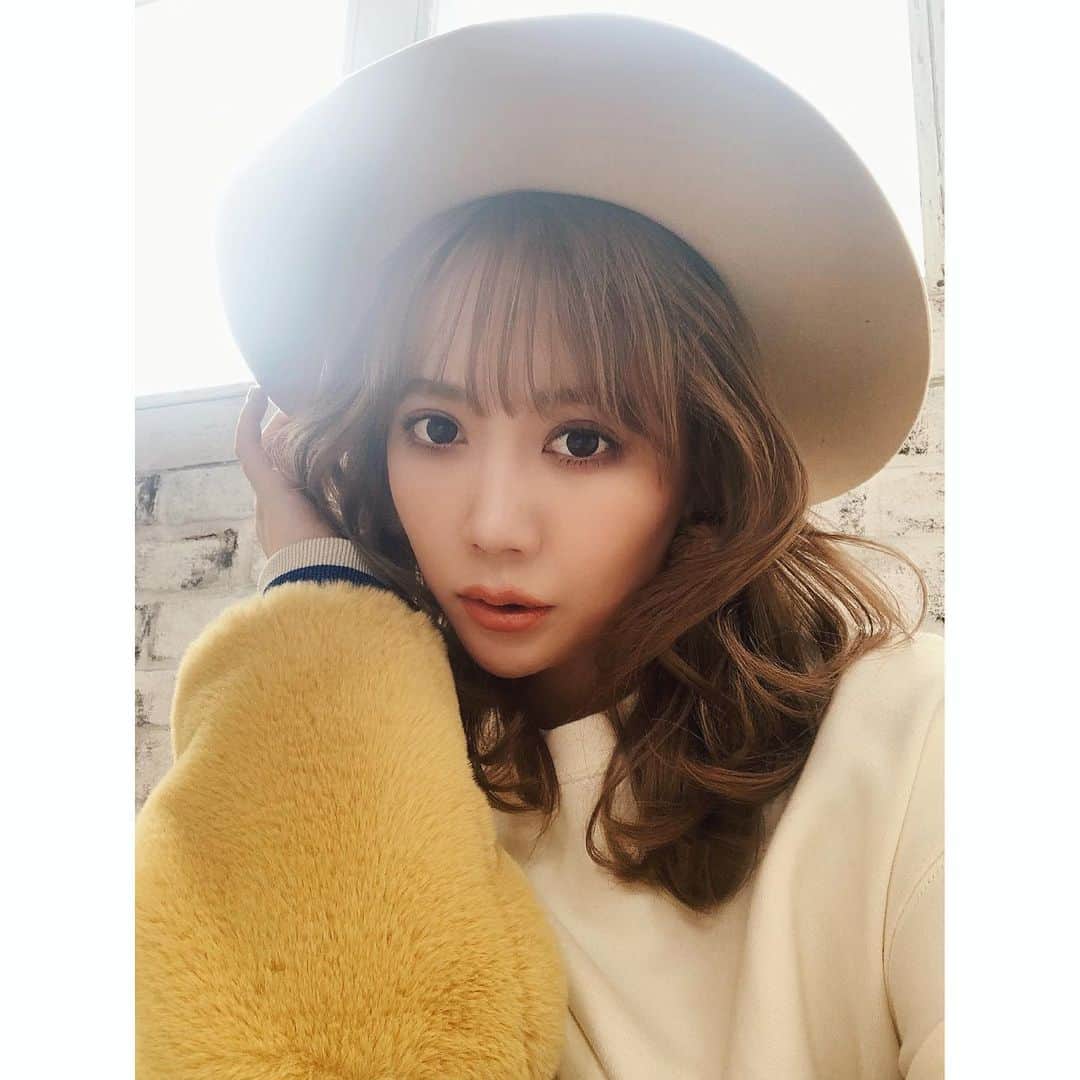MACOのインスタグラム：「💛 今日も朝から撮影^ ^ 朝から何体も撮って達成感☺︎ ぎゃー！」