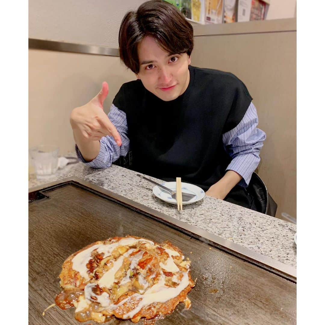 瀬戸利樹さんのインスタグラム写真 - (瀬戸利樹Instagram)「た、こ、や、き！お、こ、の、み、や、き！ #食べ比べ #takoyaki #okonomiyaki」11月16日 21時34分 - toshiki_seto_official