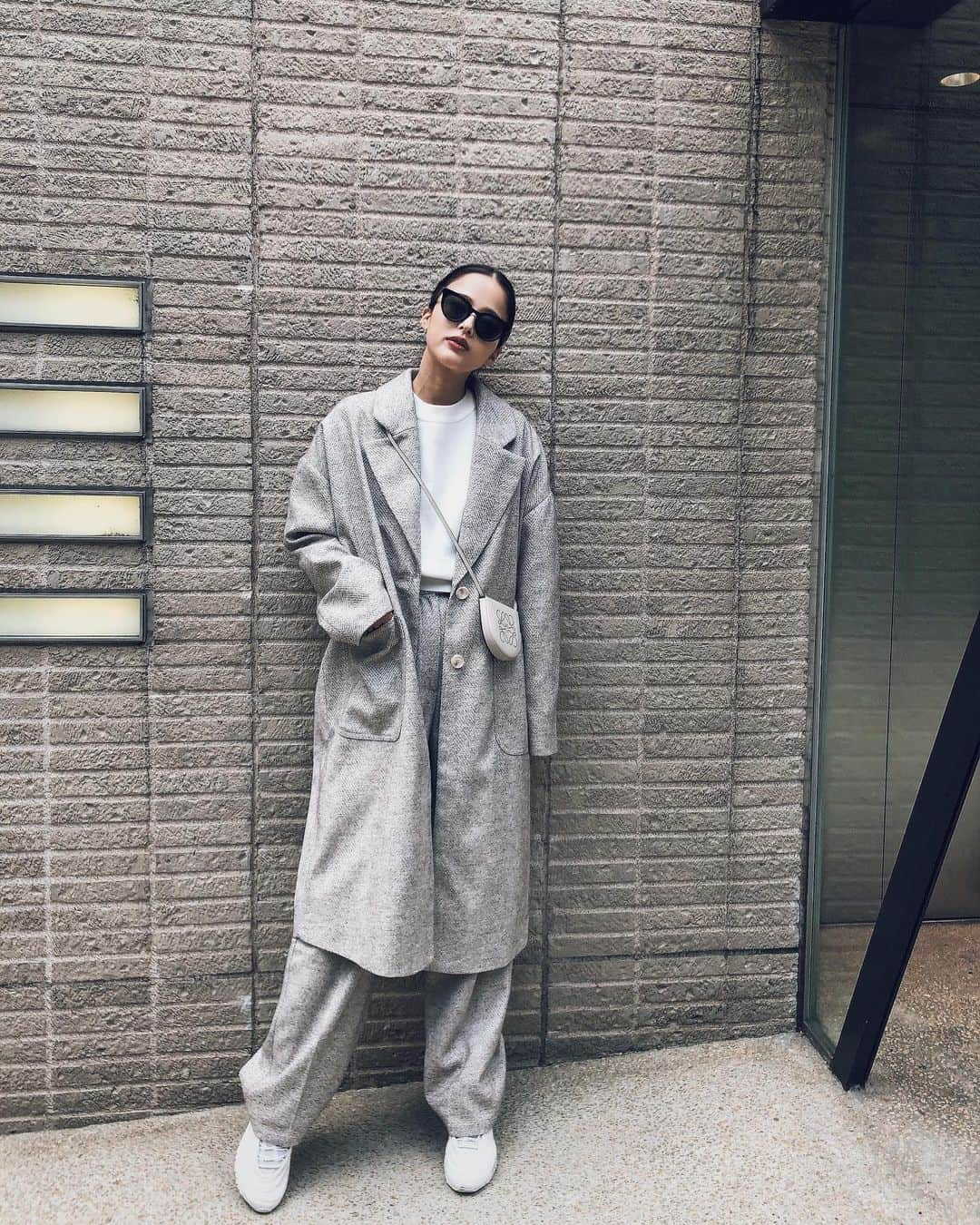 佐野真依子さんのインスタグラム写真 - (佐野真依子Instagram)「■ELDER  JACQUARD BACK TIE LONG COAT＆TIE WIDE PT🌾 @emoda_official  @emoda_snap  #mystyleemoda #emoda #ELDER」11月16日 21時27分 - sanomaisanomai