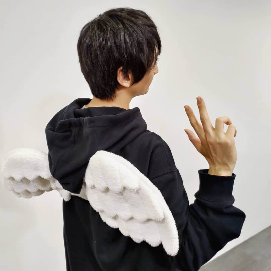 島﨑信長さんのインスタグラム写真 - (島﨑信長Instagram)「久々の……天使だから。 #サーヴァンプ」11月16日 21時31分 - nobunaga_s