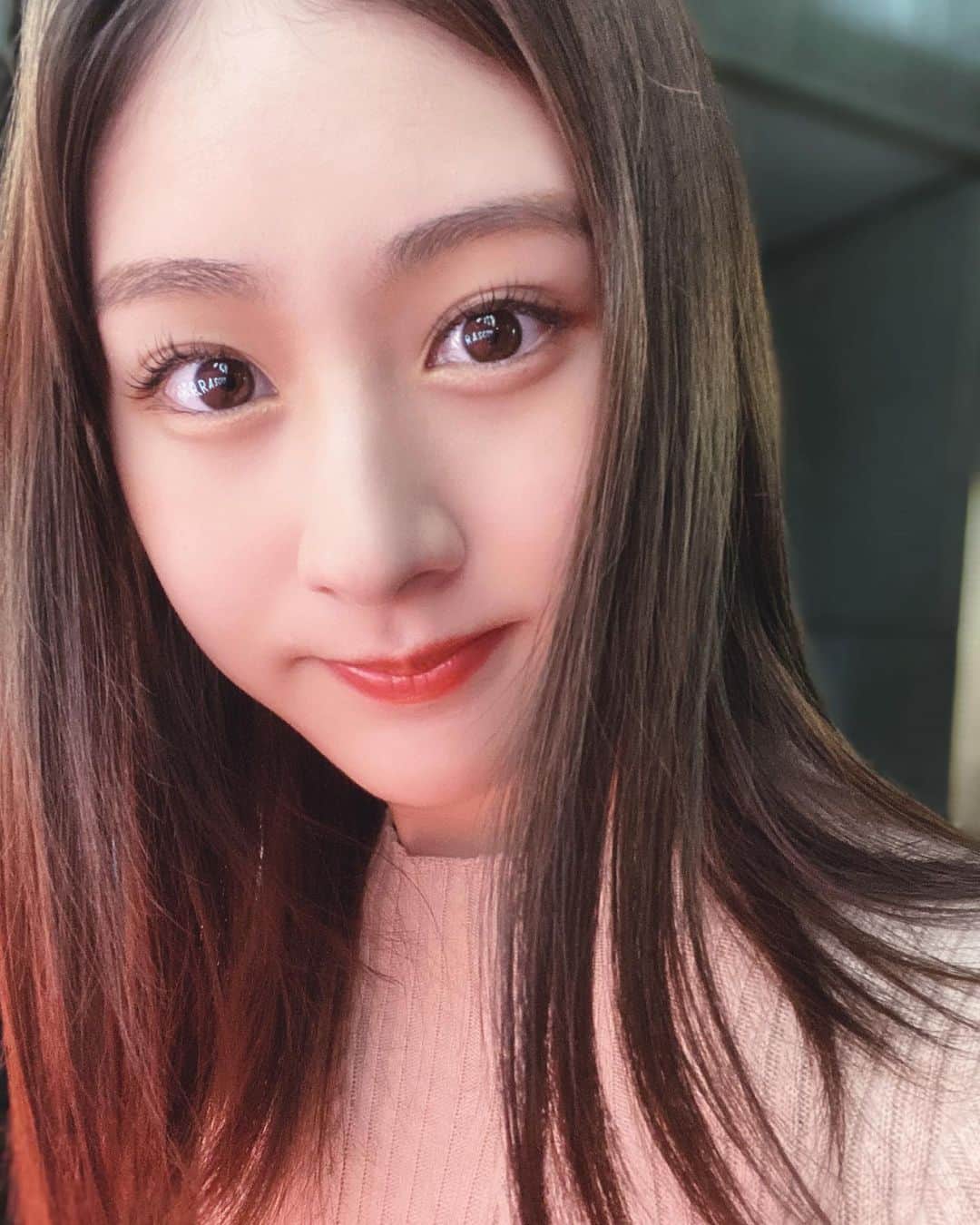 加藤美南のインスタグラム：「眉毛を整えに行った日😽」