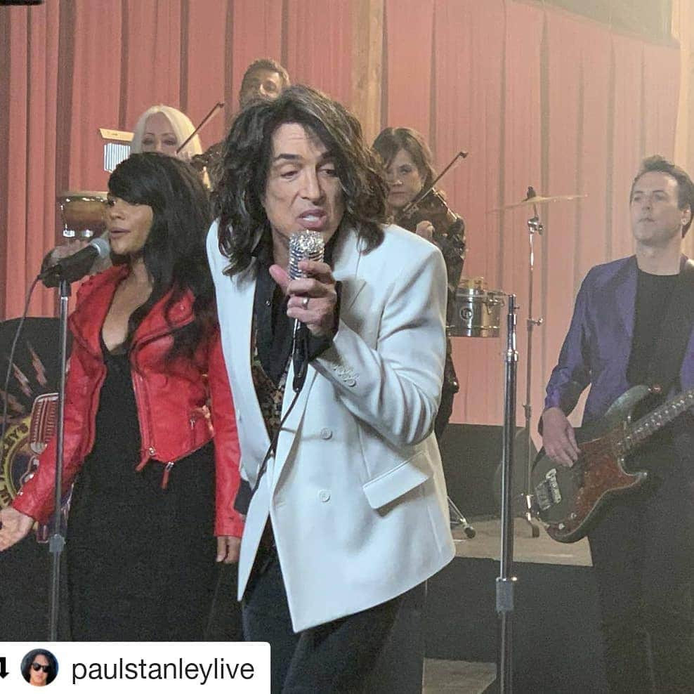 KISSさんのインスタグラム写真 - (KISSInstagram)「#Repost @paulstanleylive  ・・・ #SOULSTATION... We just shot FIVE SONGS IN SEVEN HOURS. Fifteen of us kicking ass without hot tub girls, sports cars, champagne, CGI or special effects. Just an AWESOME BAND playing AWESOME MUSIC from our AWESOME ALBUM. And yes, a COVID compliant day.」11月16日 21時55分 - kissonline