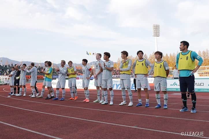 のインスタグラム：「. ＋3💪💪 古巣との特別な一戦！！ 暖かく迎えてくださったレノファサポーターの皆さんありがとうございました！！  . そして、アウェイにも関わらず沢山のアビスパサポーターの皆さんすごく力になりました！ 本当にありがとうございます‼️ 皆さんと一緒に必ずJ1へ行きましょう🐝  .  #古巣に初めて勝った #レノファ山口 #アビスパ福岡 #avispa #福満隆貴」