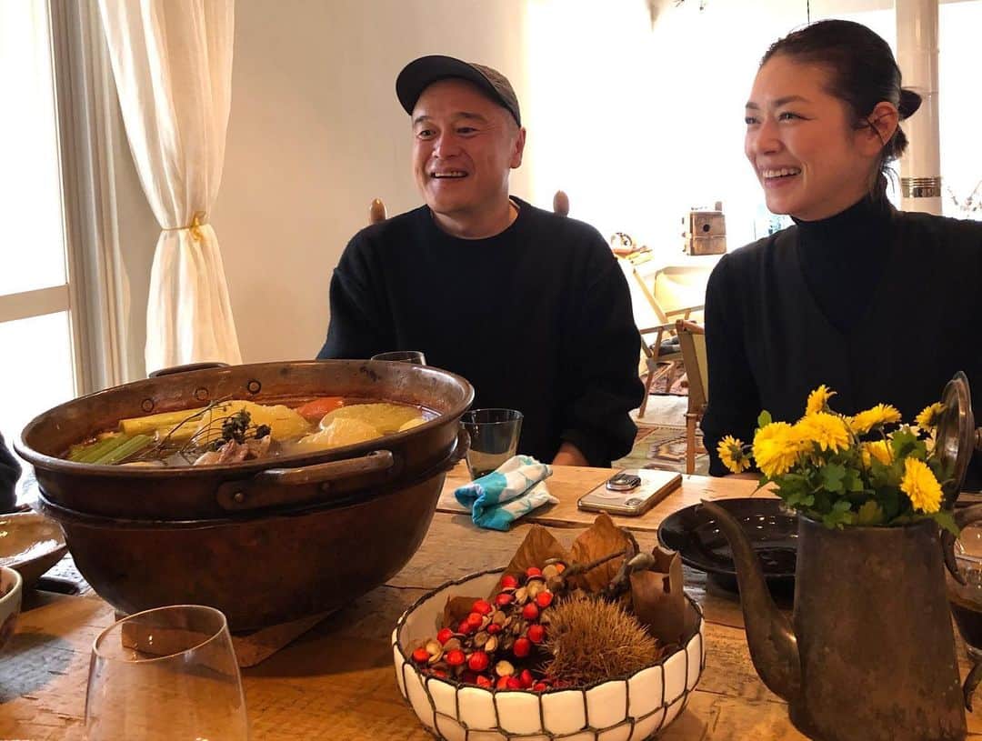 加藤紀子さんのインスタグラム写真 - (加藤紀子Instagram)「お腹いっぱいの幸せを @yoyoyoyoshikoyoyoyo ありがとう🥰  #モンゴルおでん #ユキノシタきのこ #ほおずき」11月16日 22時19分 - katonoriko