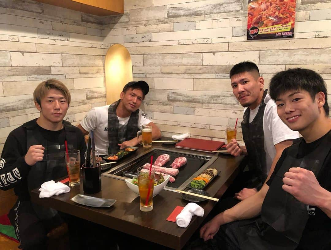 宮田和幸さんのインスタグラム写真 - (宮田和幸Instagram)「トレーニング後に弟子達とご飯 ビール1杯で顔赤い…。 #bravegym」11月16日 22時15分 - miyata.hercules