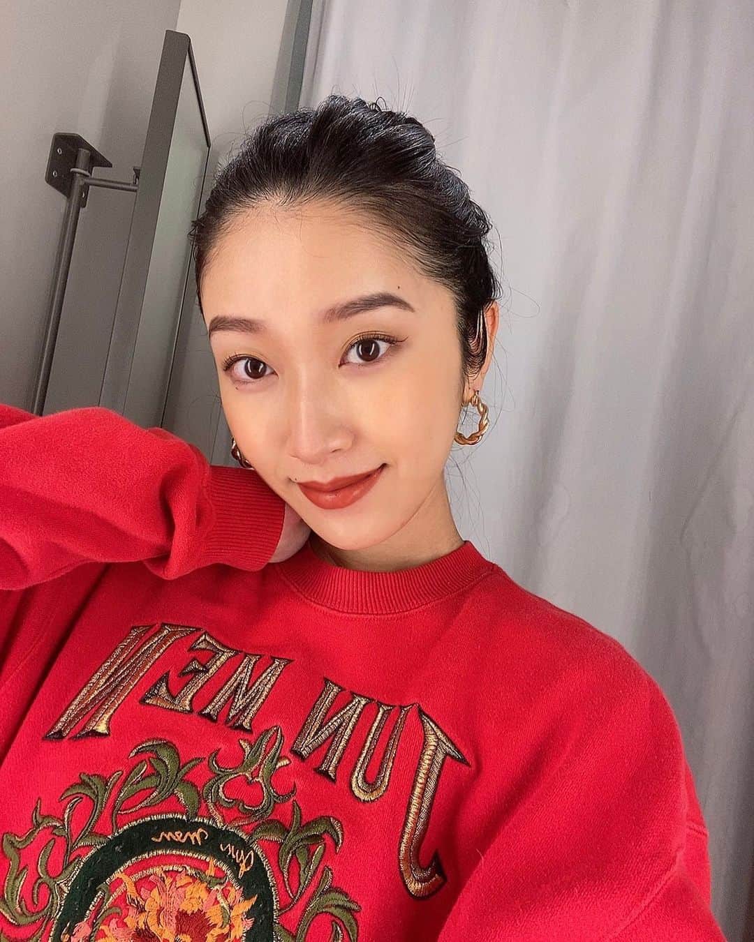 恵里花のインスタグラム：「🎄❤️❤️❤️」