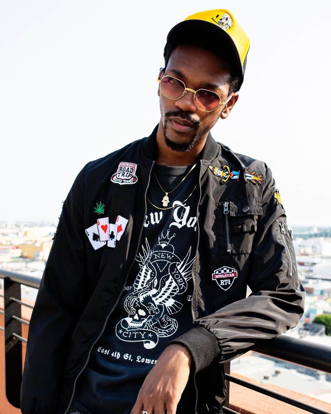 のインスタグラム：「Blessed 🙏🏾 & Gifted 🙇🏾‍♂️... ⚡️🤟🏾」
