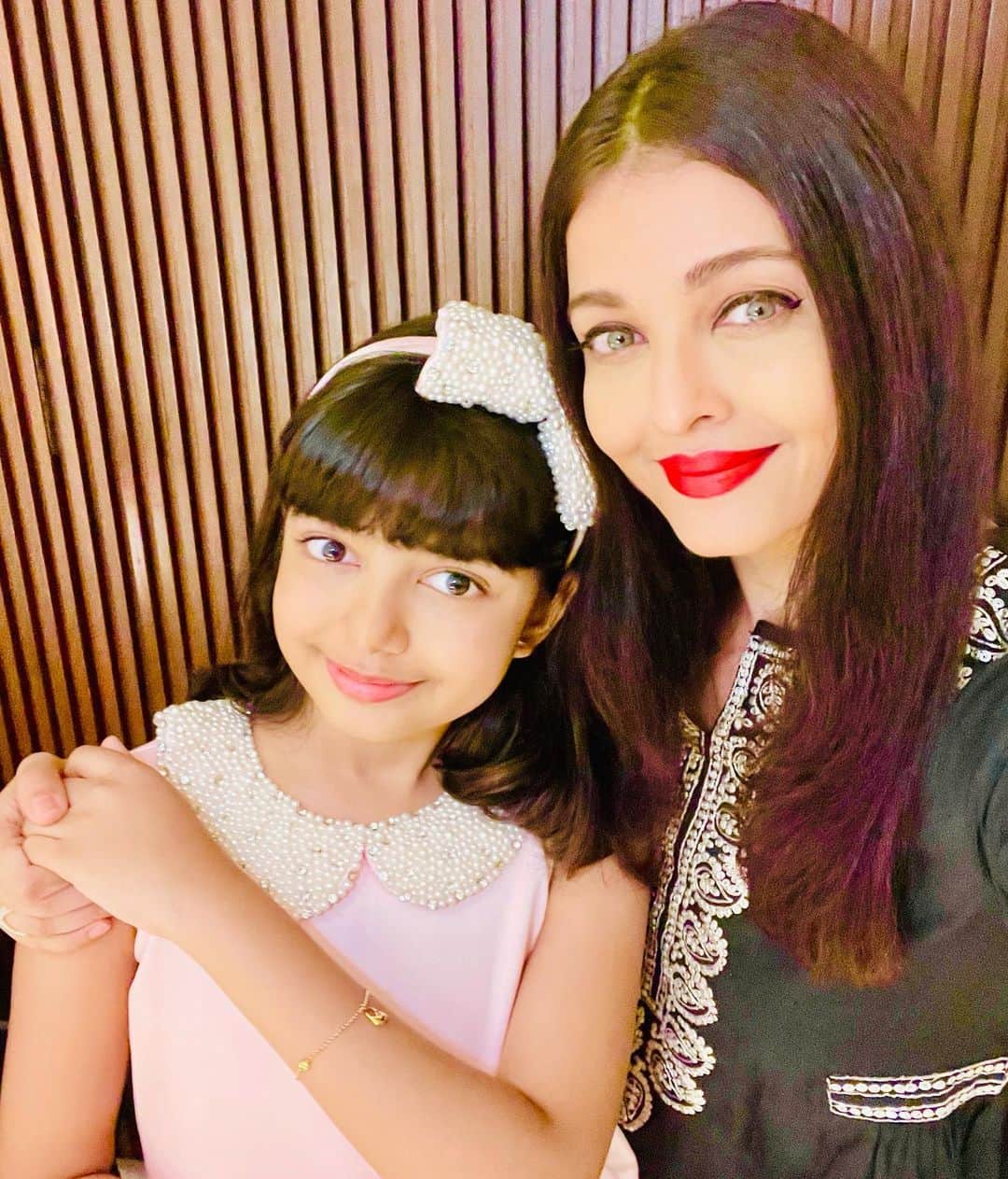アイシュワリヤー・ラーイのインスタグラム：「✨🥰😍😘HAPPIEST 9th Birthday the ABSOLUTE LOVE OF MY LIFE, MY DARLING ANGEL AARADHYA ❤️✨😘🤗🌈💖🌟I LOVE YOU Eternally, Infinitely and UNCONDITIONALLY...Forever and Beyond.. GOD BLESS YOU and I thank God every breath I take for YOU in my life🥰💝Love, Love LOVE YOU😘🤗🥰😍❤️🌈🌟💝✨」
