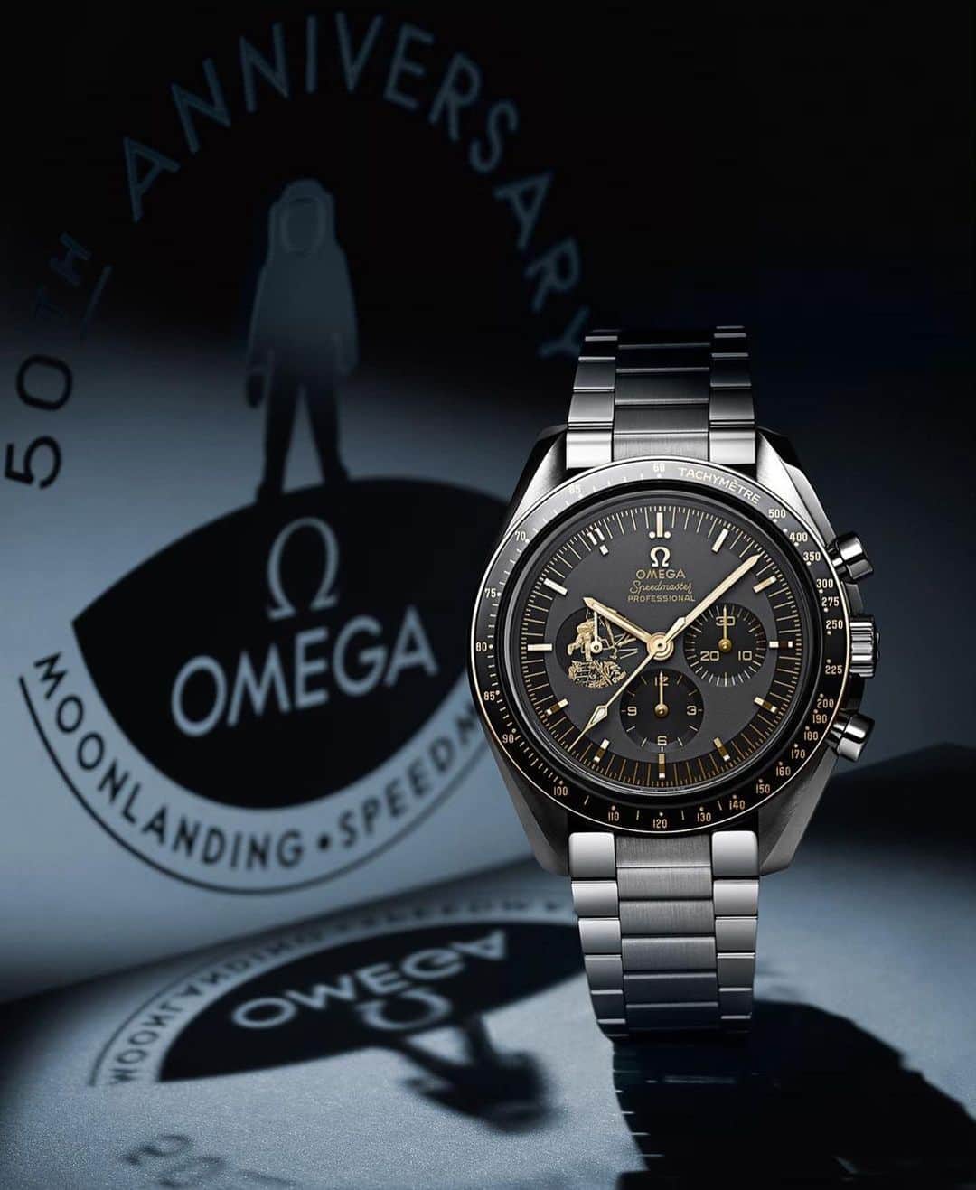 Daily Watchさんのインスタグラム写真 - (Daily WatchInstagram)「The limited edition Omega Speedmaster celebrating the 50th Anniversary of the Apollo 11 moon landing. 6969 pieces was made #Omega #OmegaWatches」11月17日 8時58分 - dailywatch