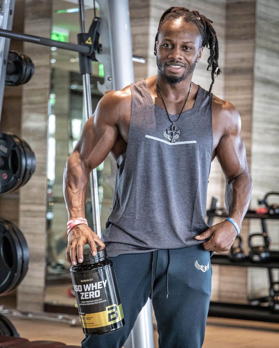 Ulissesworldさんのインスタグラム写真 - (UlissesworldInstagram)「Good Session today! 💪 It’s time to refuel and recover. Your Protein supplement is key to your recovery process🥤Iso Whey Zero is a must-have during these times as it is contains 21g of protein per serving, and it’s sugar, lactose and gluten - FREE! 💪 👉 Drink one serving after a good workout and stay on track with your goals! @ulissesseries by @biotechusa   #biotechusa #ulissesworld」11月17日 8時59分 - ulissesworld