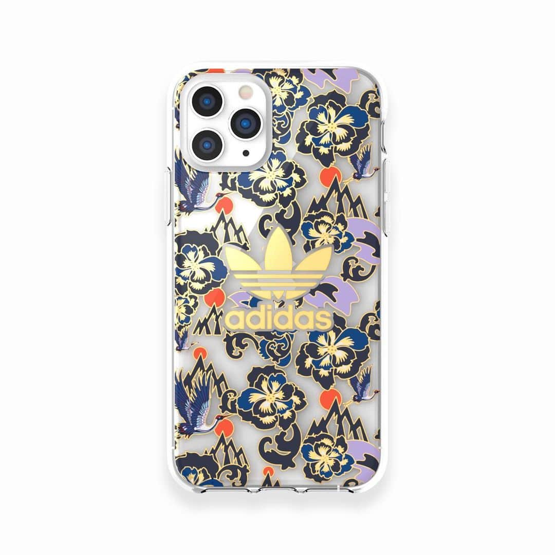 Telecom Lifestyleのインスタグラム：「Features a CNY print for a festive look. The perfect festive phone protection during the holidays. ⁣ ⁣ Get your case on www.adidasoriginals.com⁣ —⁣ #heretocreate #adidasoriginals」