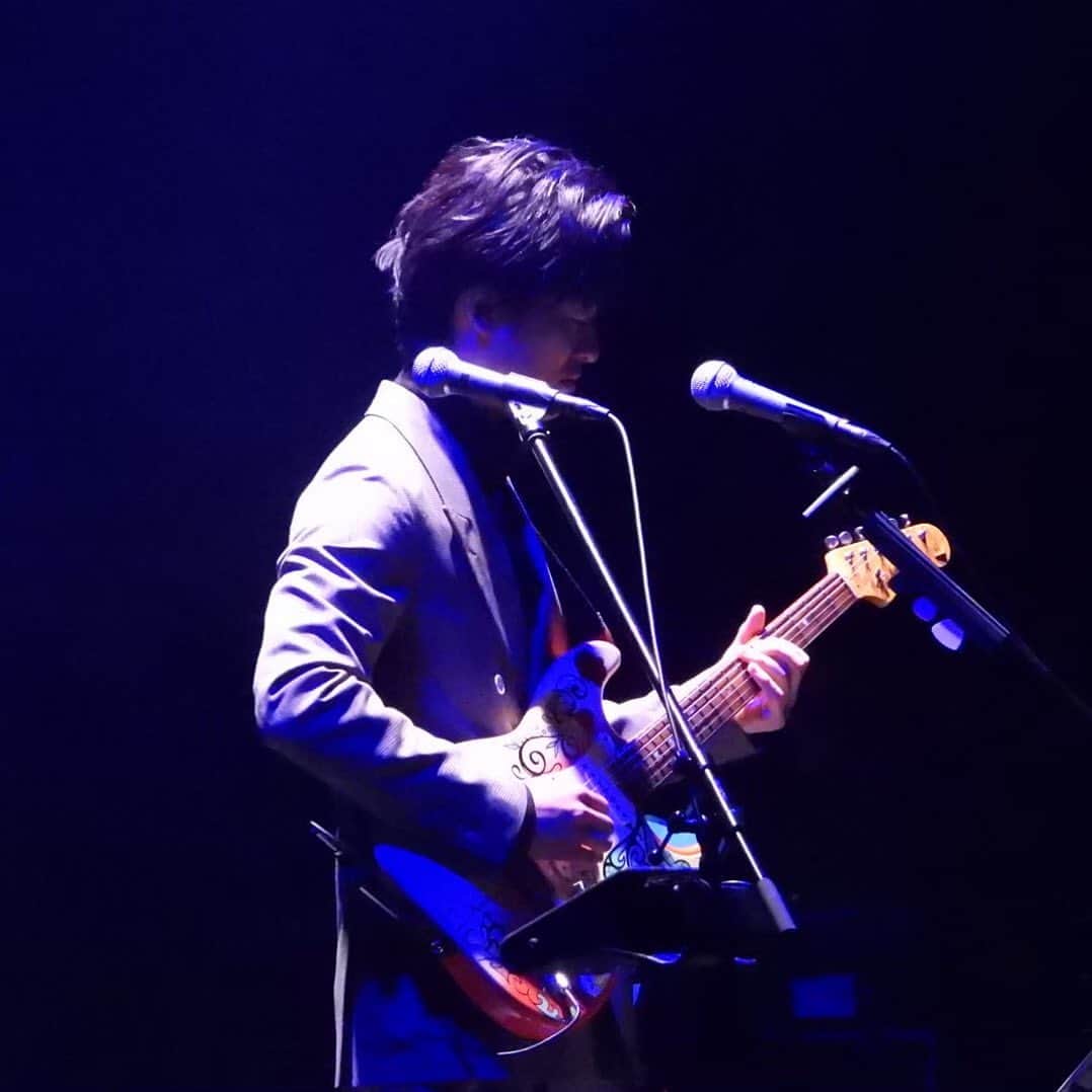 尾崎裕哉のインスタグラム：「今年は横浜、東京、大阪のビルボードライブで「INTO THE NIGHT」やります。変わらずのトリオ編成！久々のバンドスタイル！」